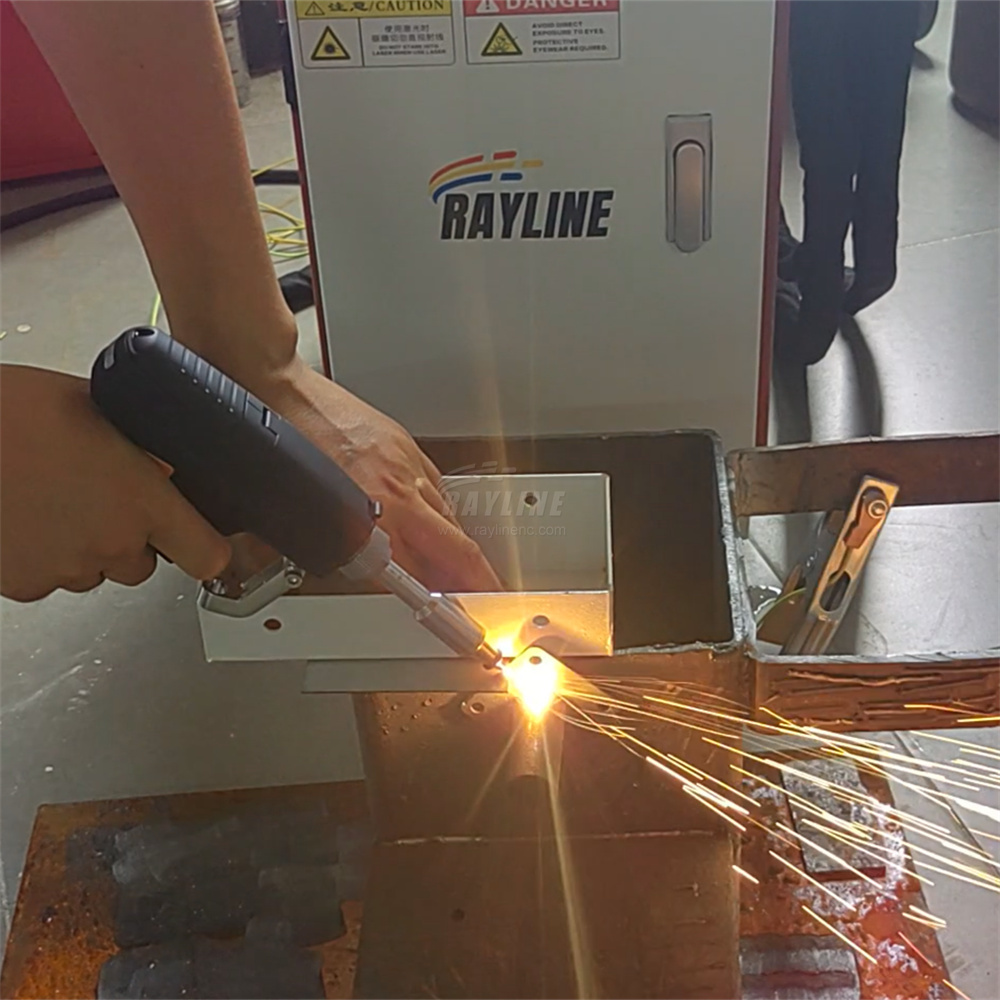 Industrial Laser Welding Machine Hand Held - เครื่องเชื่อมเลเซอร์แบบพกพาขนาดเล็ก รุ่นใหม่ 3 in 1 เชื่อม