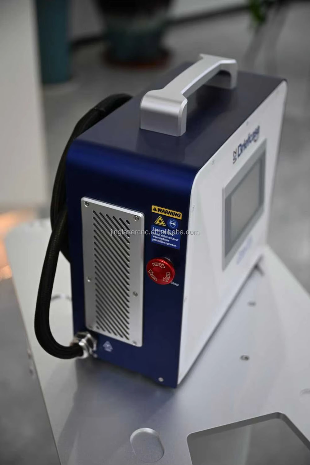 เครื่องเชื่อมไฟเบอร์เลเซอร์แบบ - Industrial Laser Brands บทวิจารณ์และราคา